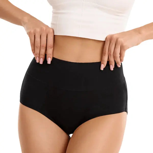 Cueca de algodão preta cintura média ajustada ao corpo com cós elástico suave.