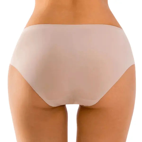 Vista posterior da cueca clássica sem costura nude, com cobertura completa e sem marcas.