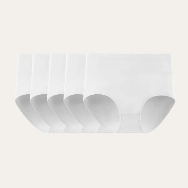 Pack com cinco cuecas brancas Pure Le Liss em algodão respirável, cintura média.