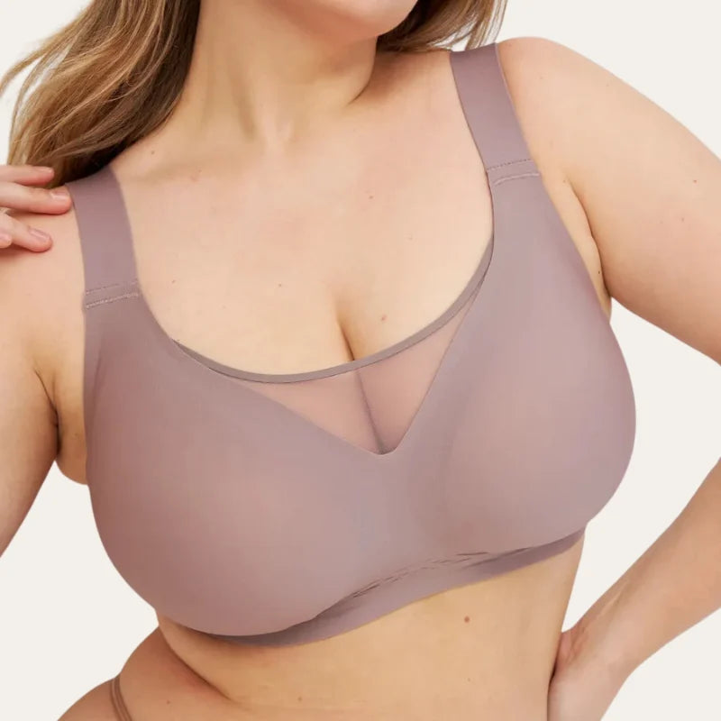 Soutien Nabel Le Liss nude sem aros detalhe decote com insert em tule e copa com suporte em modelo plus size