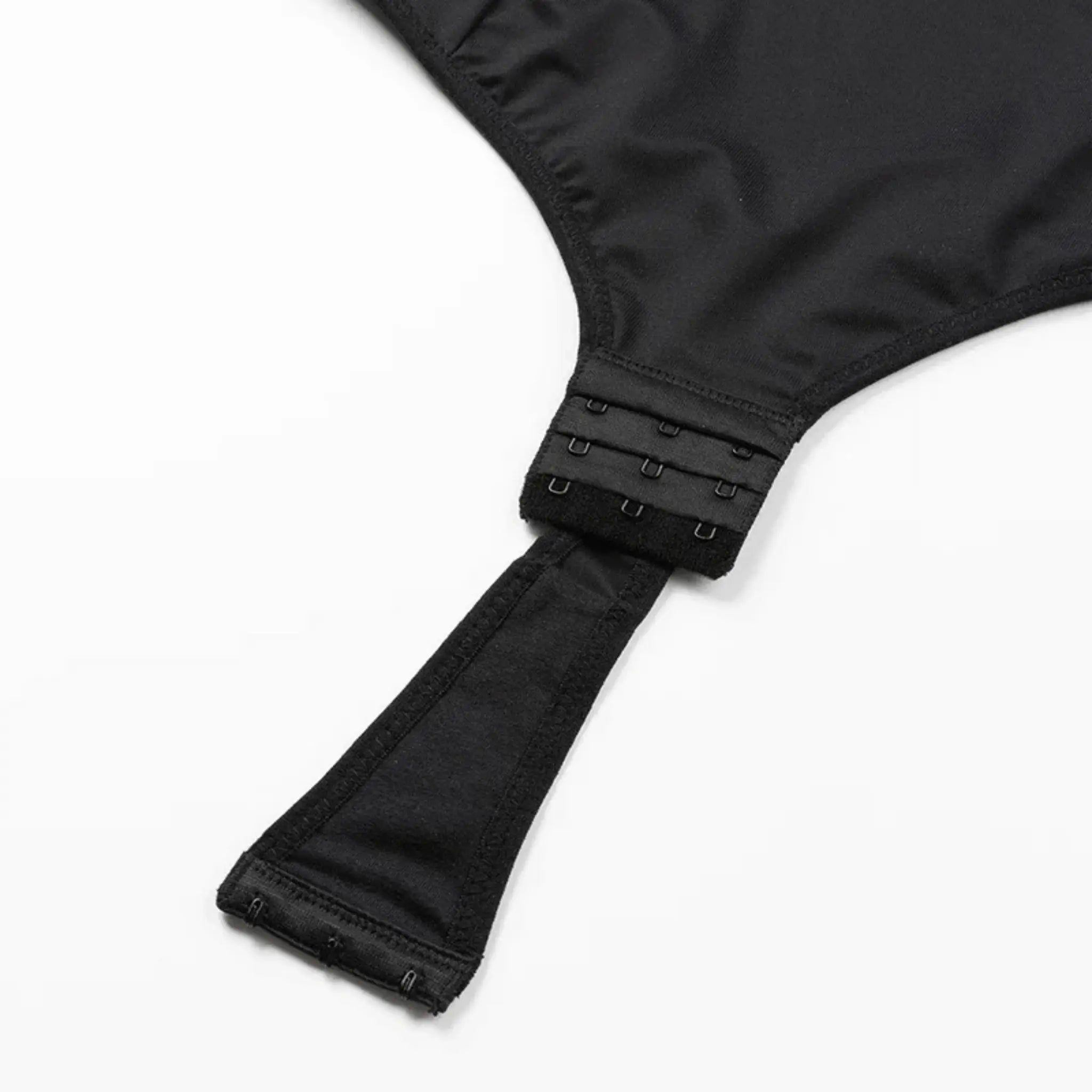 Fecho ajustável do body modelador tanga preto com colchetes na parte inferior