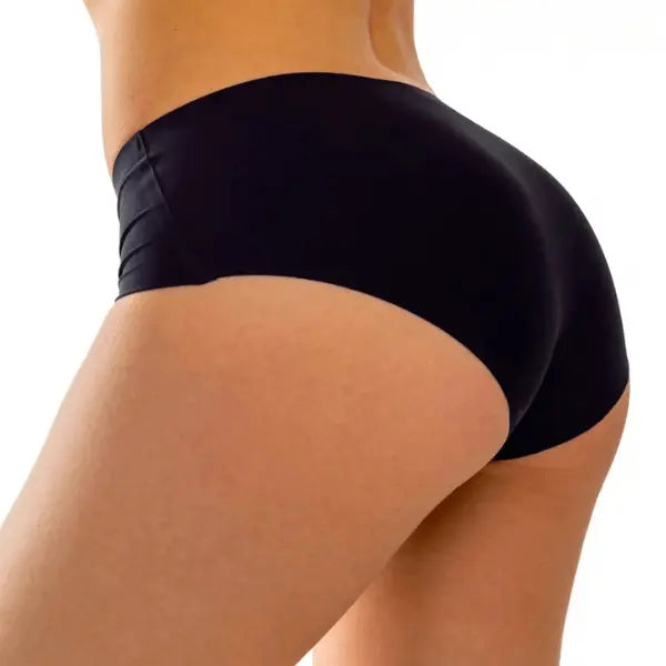 Vista lateral da cueca clássica sem costura preta com corte anatómico e tecido macio