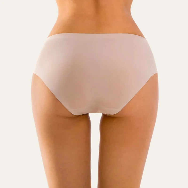 Parte posterior da cueca bege sem costura com acabamento invisível – Cuecas Essenciais Le Liss