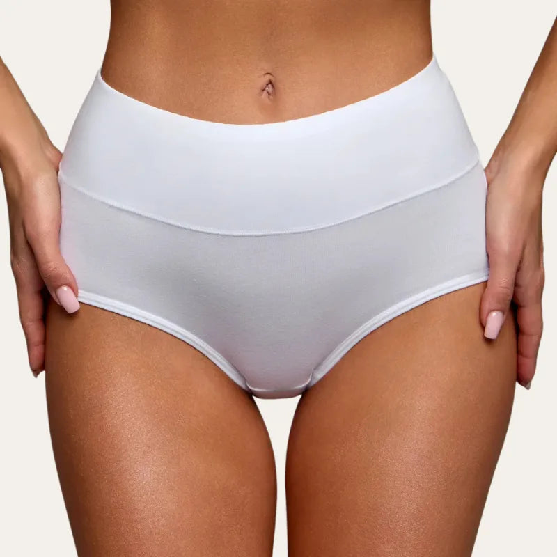 Vista frontal das Cuecas Pure Palum em Branco, cintura média e banda larga