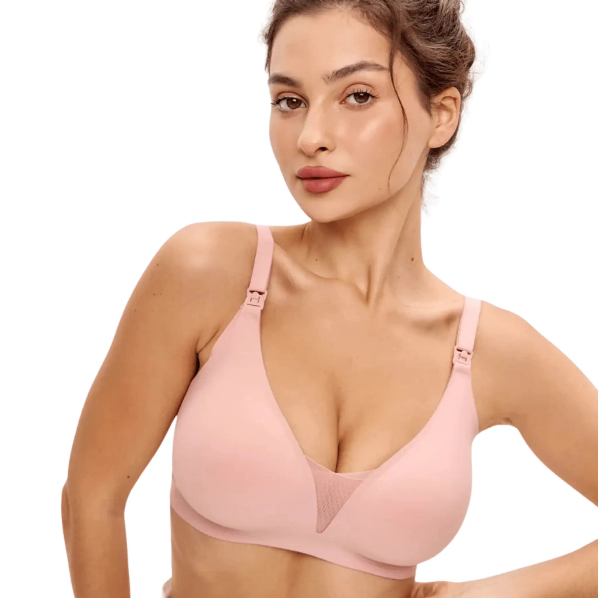 Modelo com sutiã de amamentação rosê. O decote em V possui um detalhe em tule. 