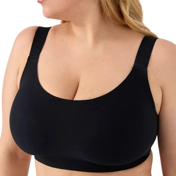 Close up do soutien Aura preto com tecido suave, sem aro e sem costuras.