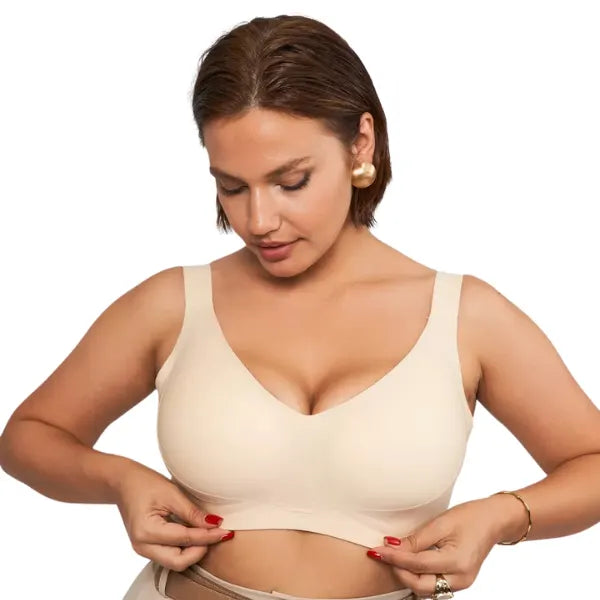 Modelo a ajustar soutien Firm de sustentação bege sem aro e de copas moldadas.