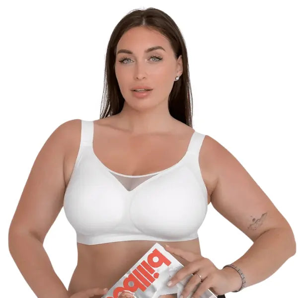 Modelo a usar soutien redutor branco sem.