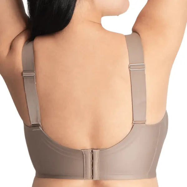Vista traseira do soutien Sculpt nude sem aro com fecho de colchetes e alças  largas ajustáveis